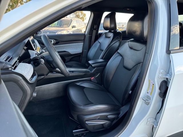 Used 2024 Jeep Compass Latitude image 8