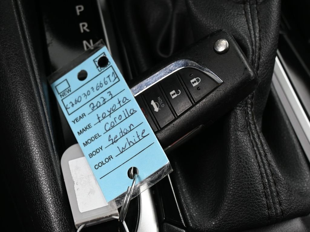 Used 2023 Toyota Corolla LE image 25