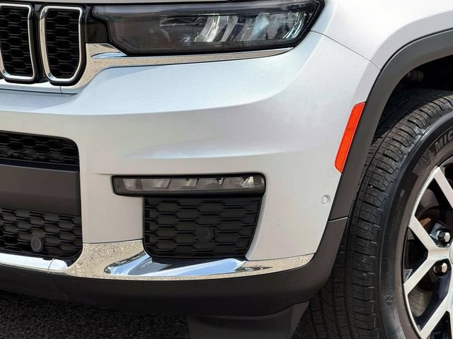 Used 2024 Jeep Grand Cherokee L Limited w/ Luxury Tech Group II AWD/4WD image 10