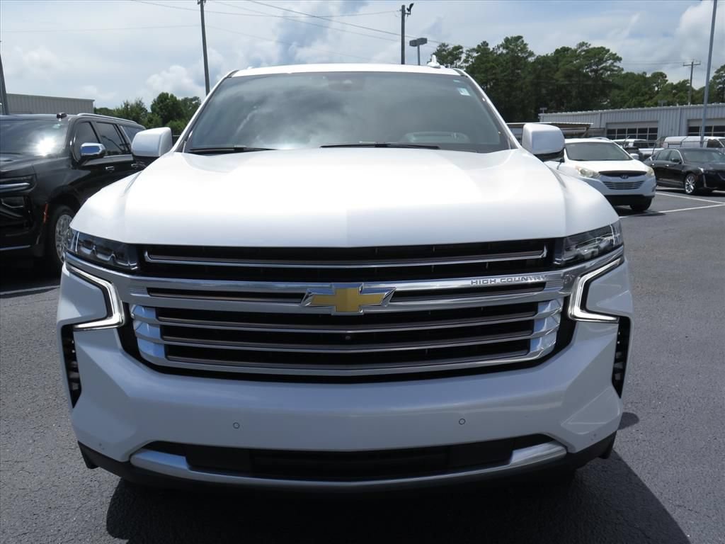 Used 2024 Chevrolet Tahoe High Country AWD/4WD image 9