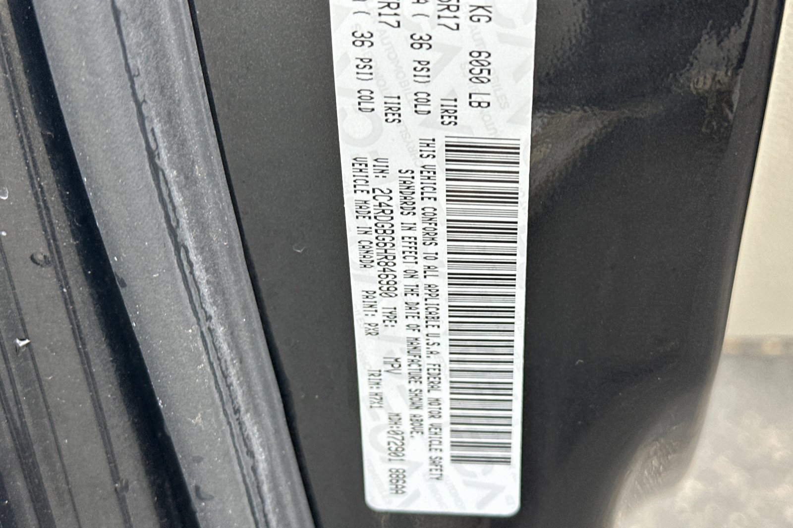 Used 2017 Dodge Grand Caravan SE image 27