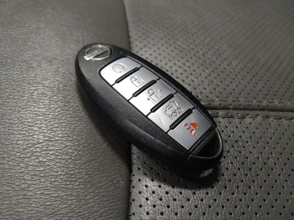 Used 2020 Nissan Pathfinder SL image 32
