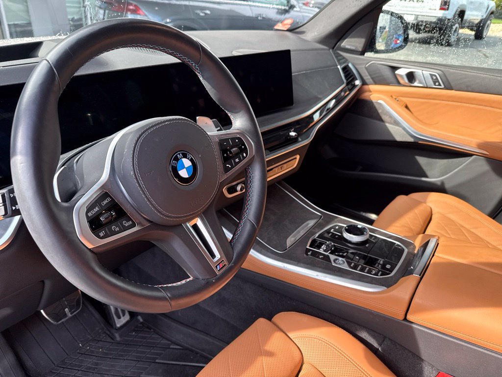 Used 2025 BMW X5 M60i AWD/4WD image 10