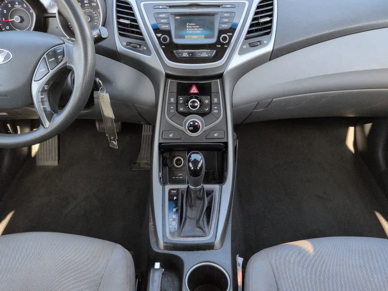 Used 2014 Hyundai Elantra SE w/ Option Group 02 FWD image 18