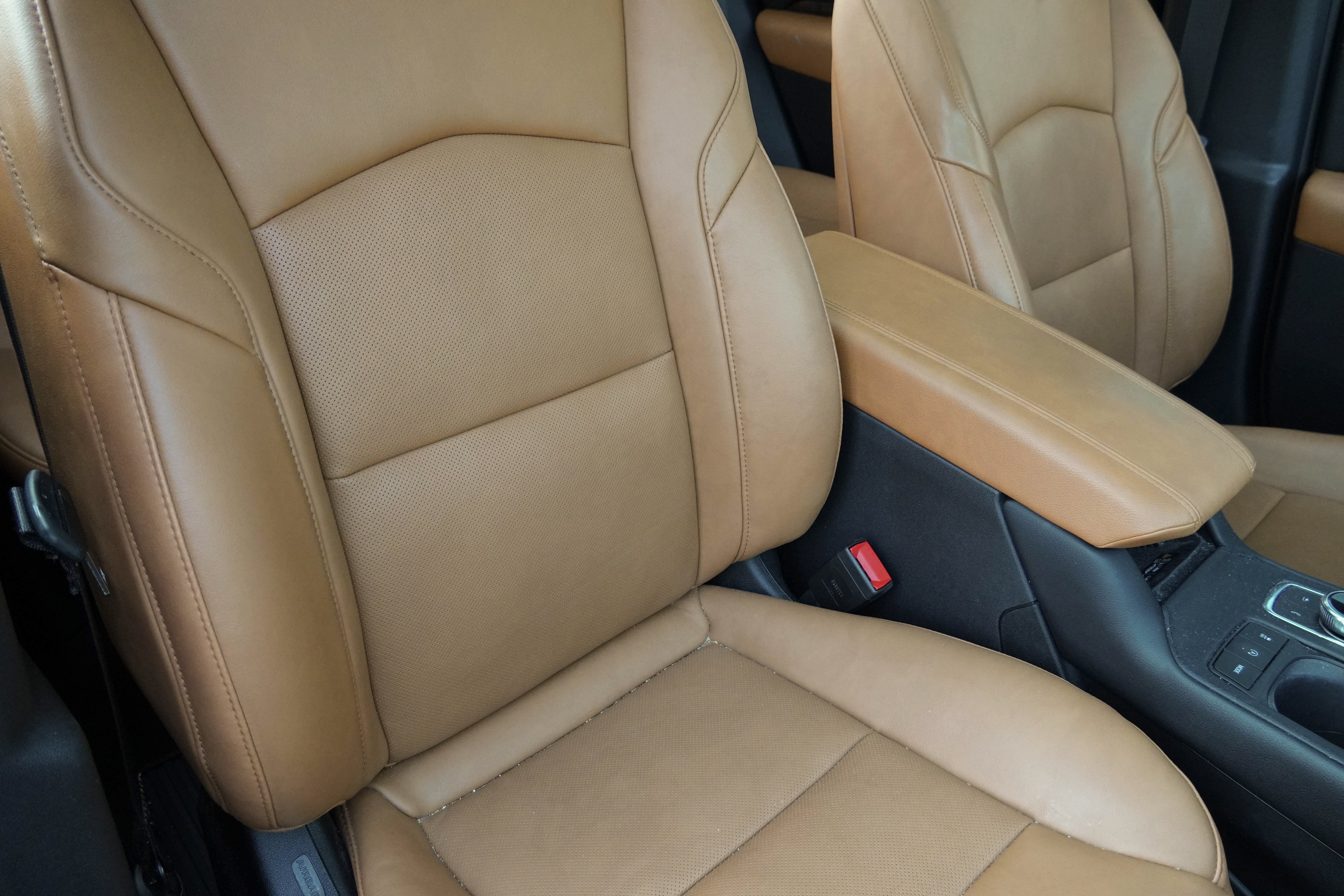 Used 2020 Cadillac XT4 Premium Luxury FWD image 13