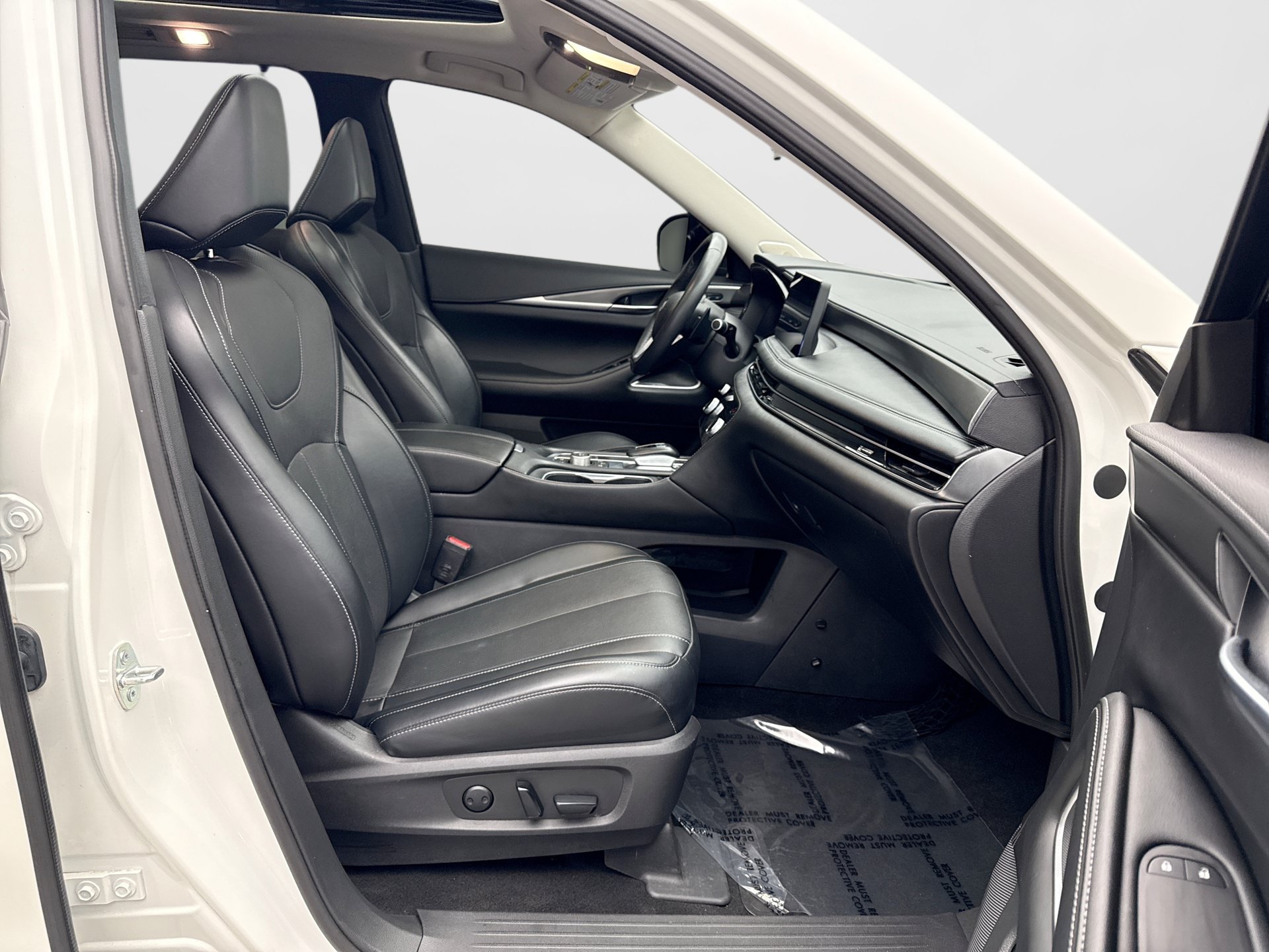 Used 2023 INFINITI QX60 Luxe w/ Performance Audio Package AWD/4WD image 9