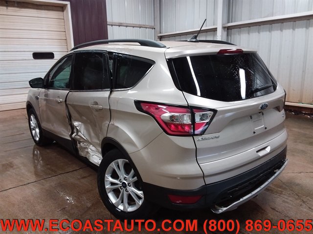 Used 2018 Ford Escape SEL AWD/4WD image 2