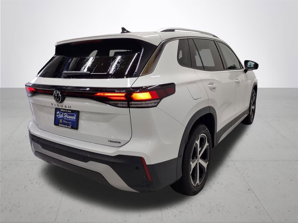 New 2026 Volkswagen Tiguan SE image 12