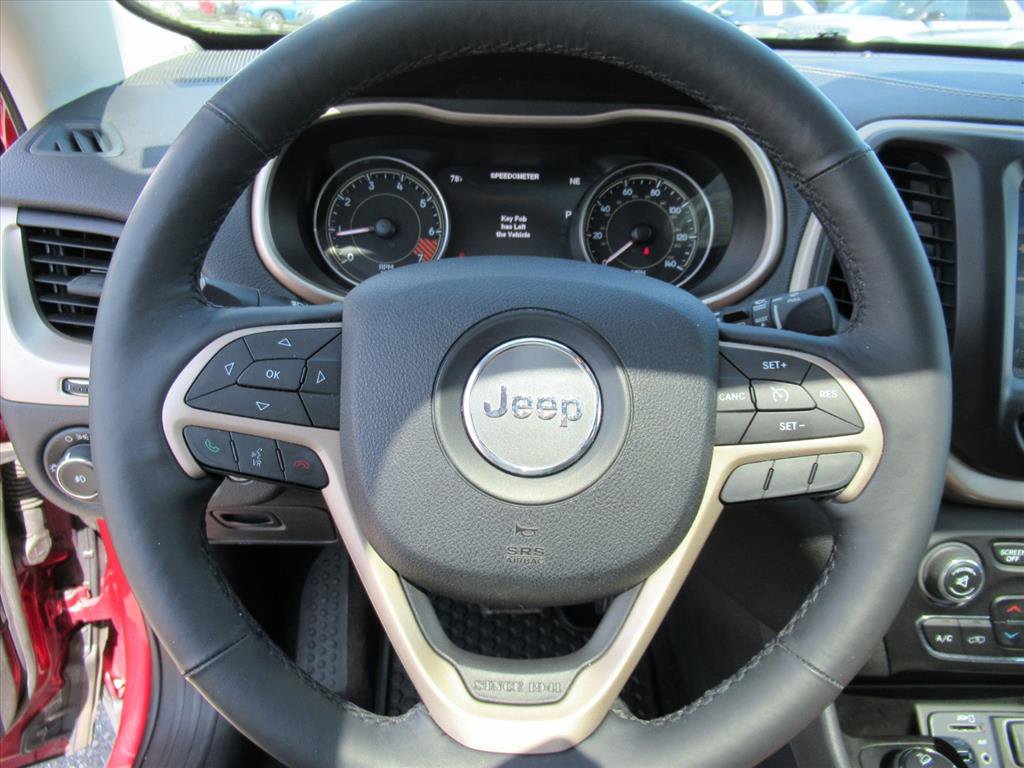 Used 2014 Jeep Cherokee Limited w/ Luxury Group image 23