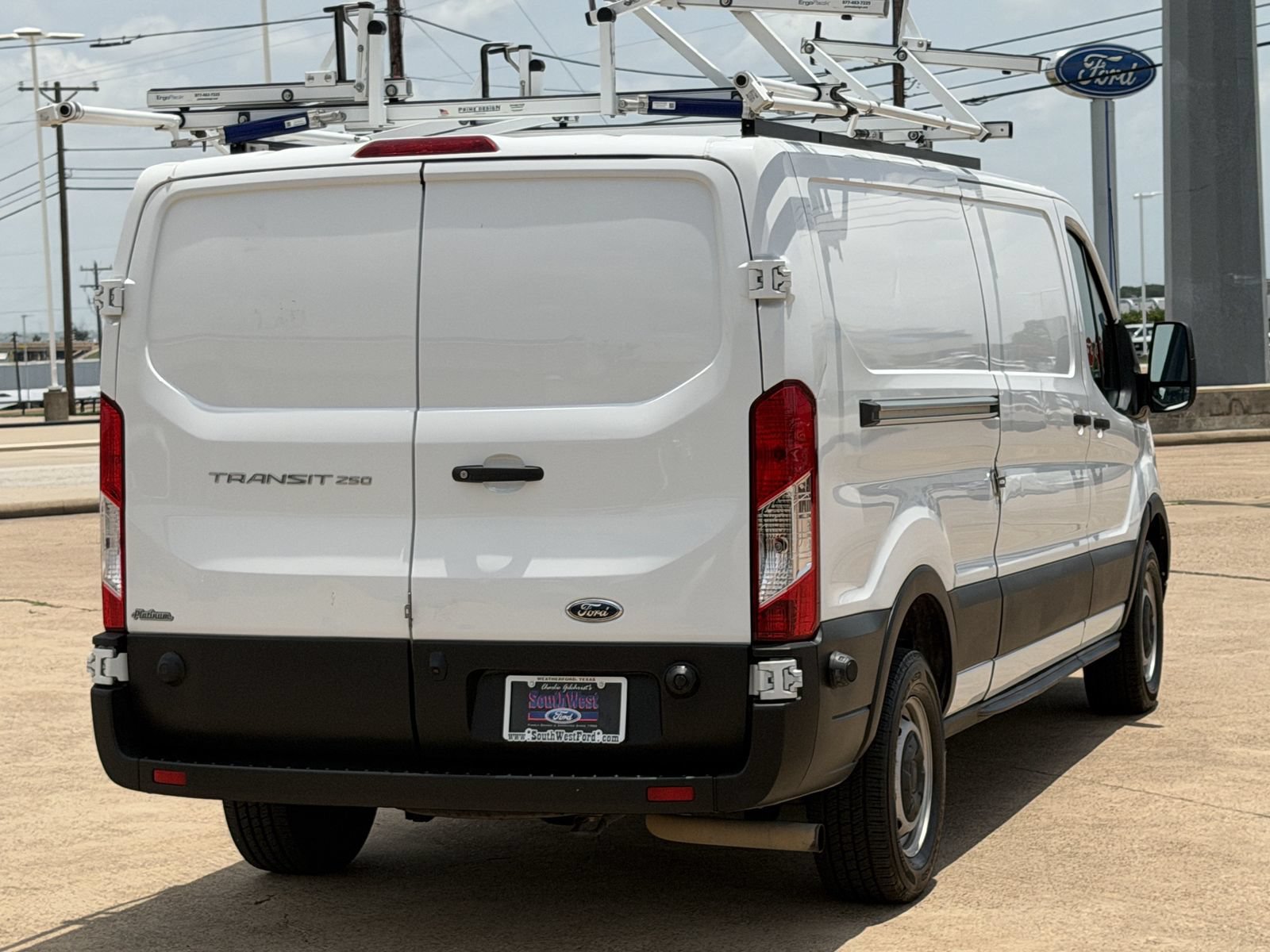 Used 2020 Ford Transit 250 Low Roof w/ Load Area Protection Package RWD image 4
