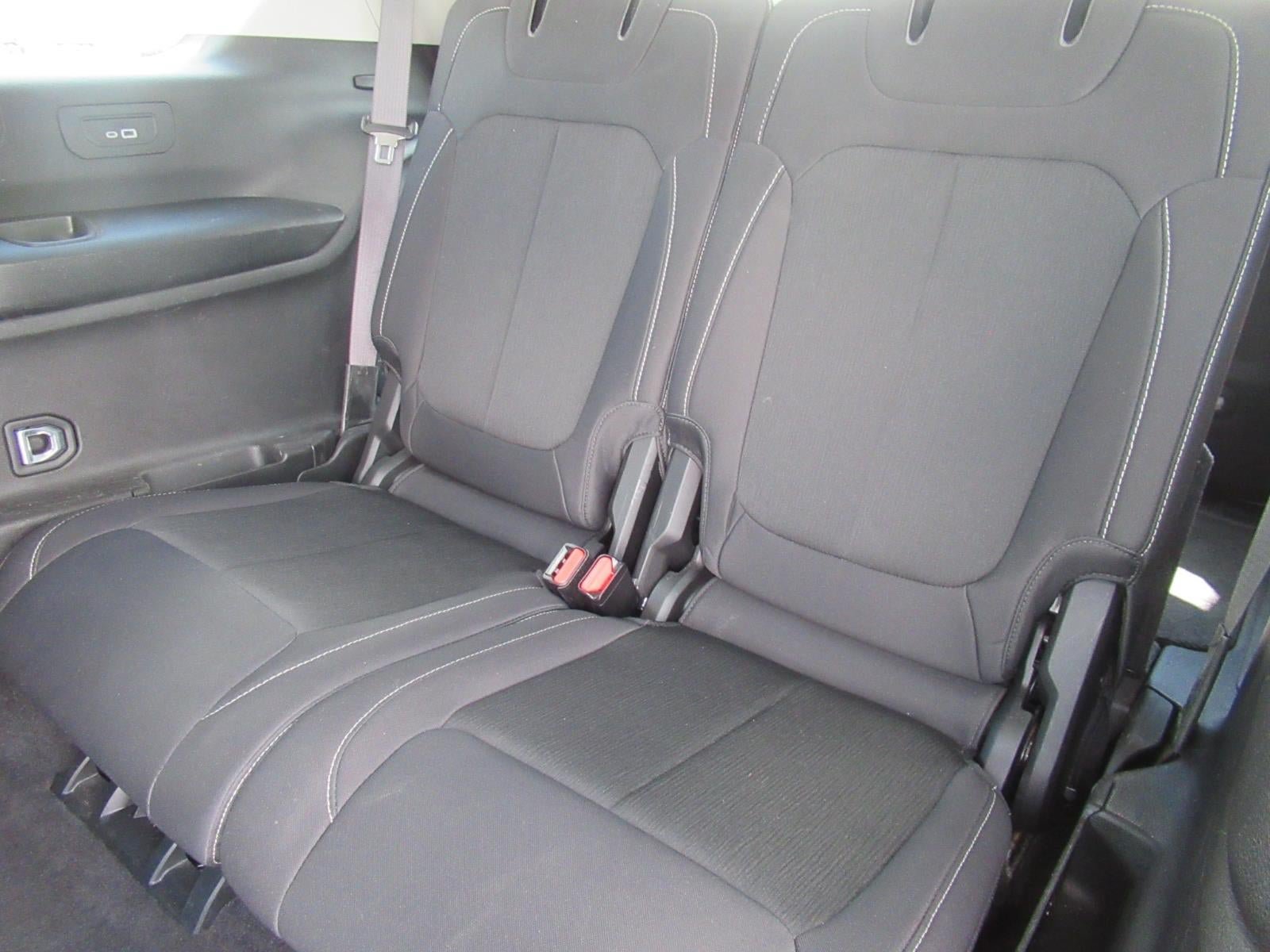 Used 2021 Jeep Grand Cherokee L Laredo w/ Luxury Tech Group I RWD image 35