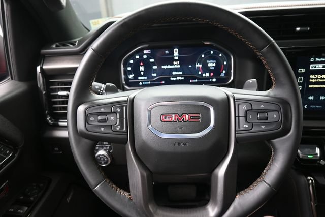 Used 2025 GMC Sierra 1500 AT4 w/ AT4 Premium Package AWD/4WD image 8