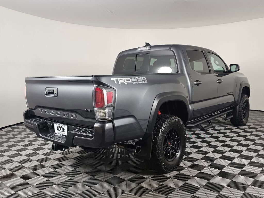 Used 2021 Toyota Tacoma TRD Off-Road image 3