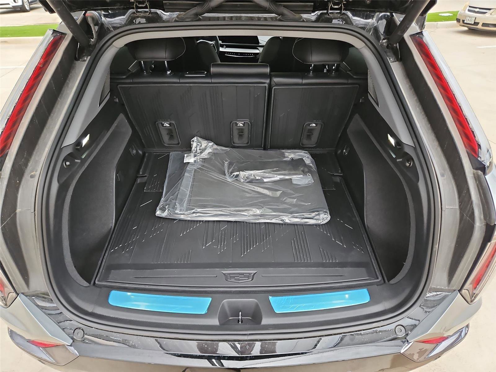 New 2026 Cadillac Optiq Sport 1 w/ LPO, Floor Liner Package RWD image 30