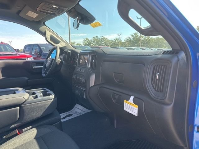 New 2026 Chevrolet Silverado 1500 Custom w/ Turbomax Blackout Package image 32