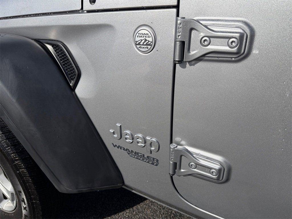 Used 2019 Jeep Wrangler Sport image 18