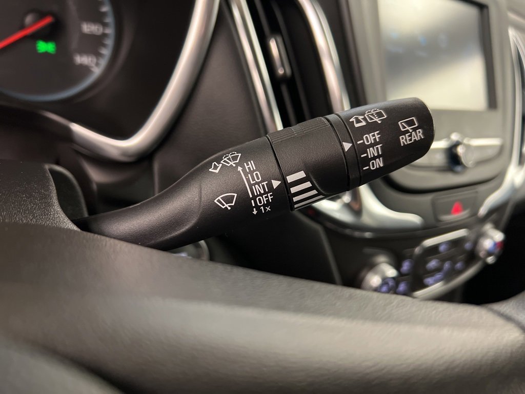 Used 2018 Chevrolet Equinox LT image 19