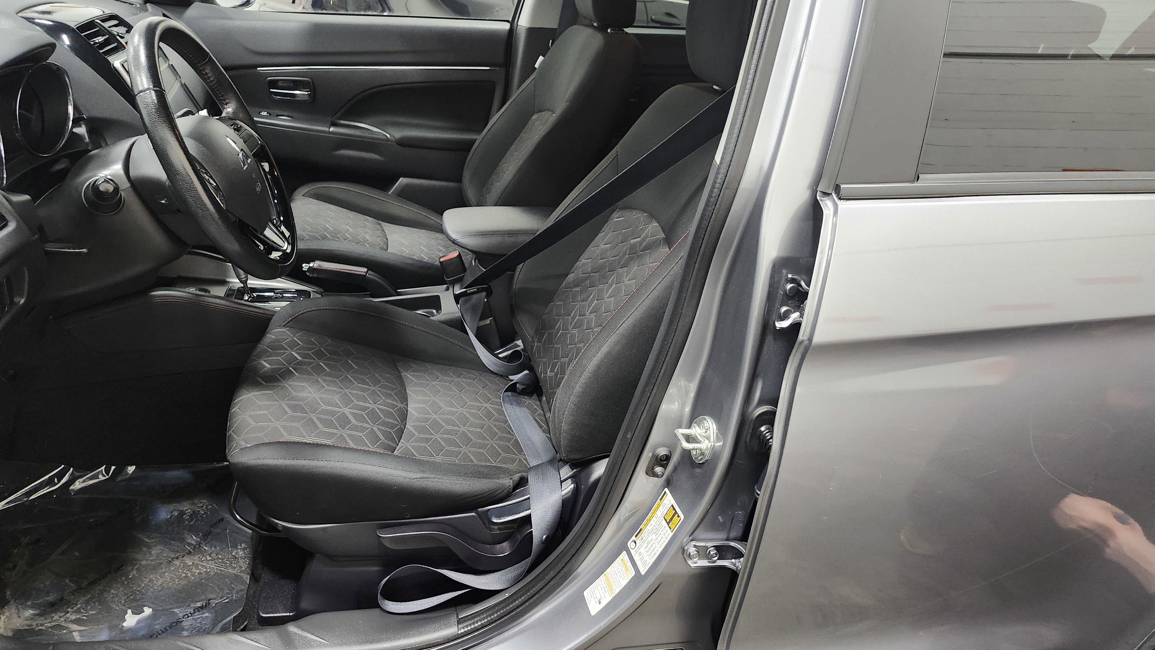 Used 2023 Mitsubishi Outlander Sport LE image 24