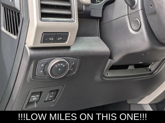 Used 2019 Ford F150 Lariat w/ Equipment Group 502A Luxury AWD/4WD image 17