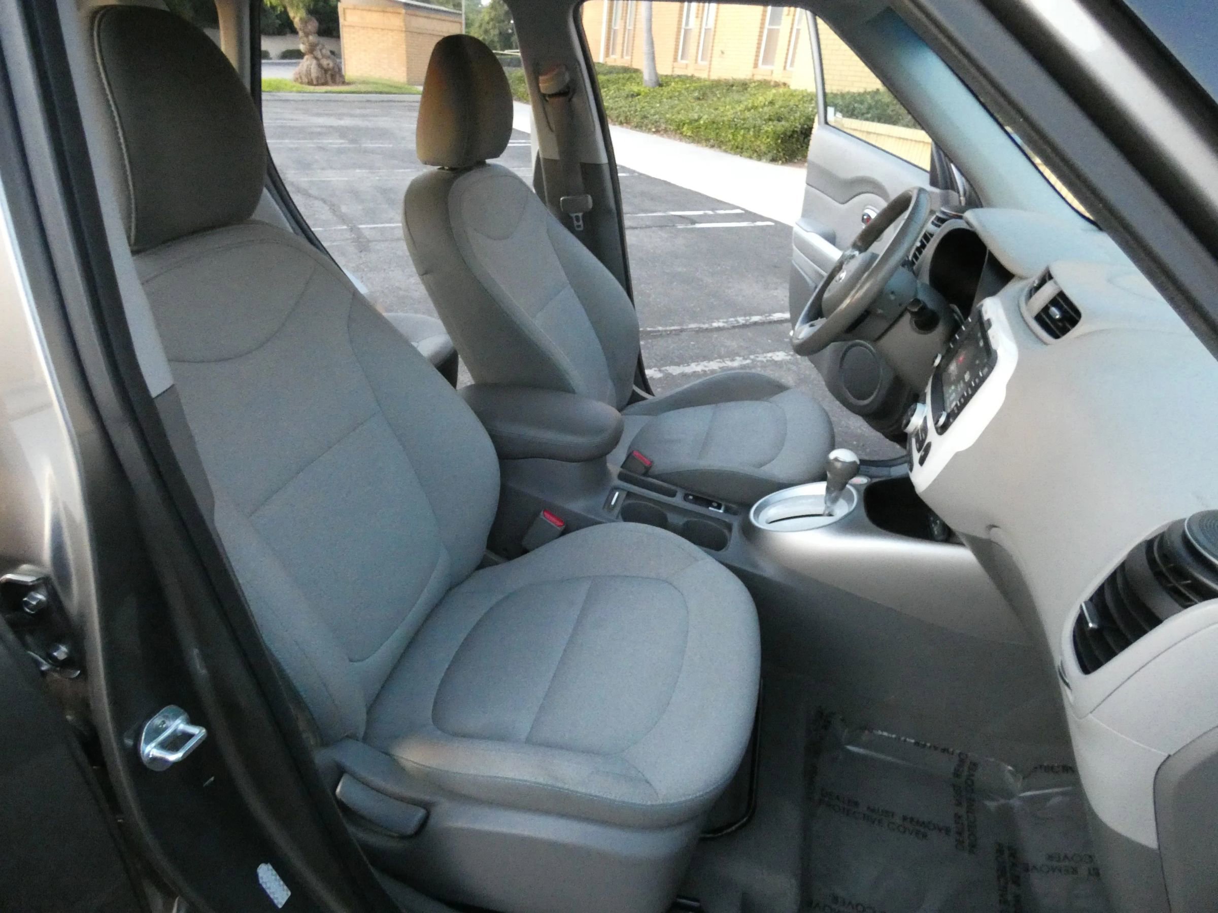 Used 2018 Kia Soul EV image 25