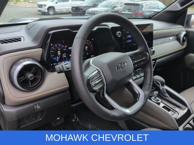 Certified 2026 Chevrolet Colorado ZR2 w/ Technology Package AWD/4WD image 11