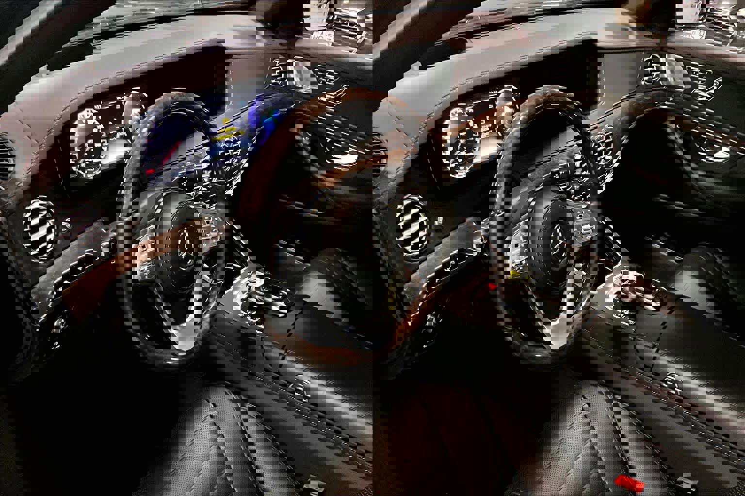 Used 2019 Mercedes-Benz S 560 4MATIC Sedan image 18