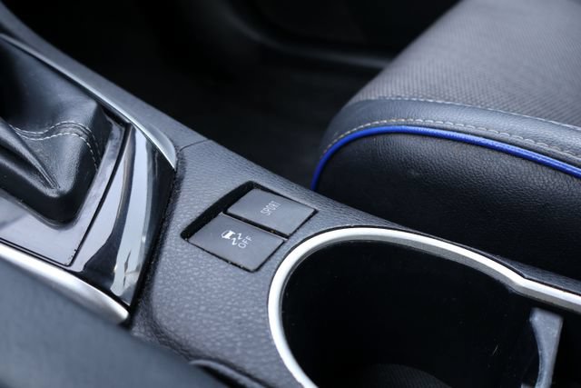 Used 2018 Toyota Corolla SE FWD image 22