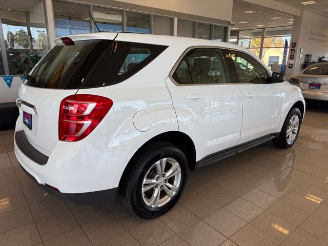 Used 2017 Chevrolet Equinox LS image 3