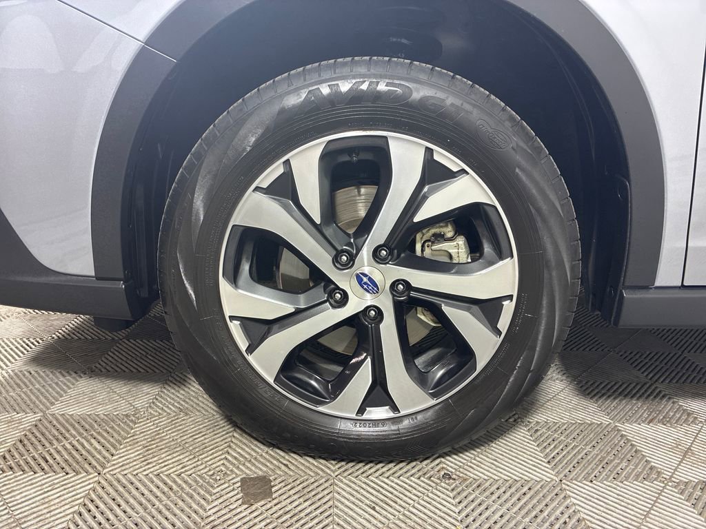 Used 2022 Subaru Outback Limited XT image 5