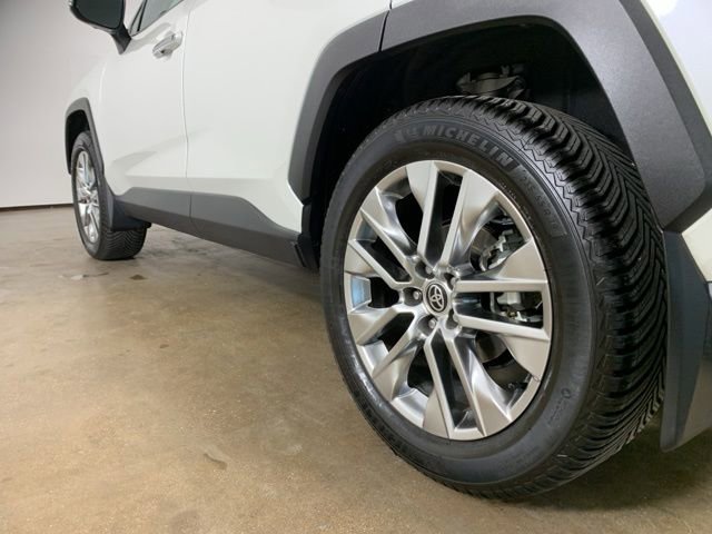 Used 2021 Toyota RAV4 Limited AWD/4WD image 15