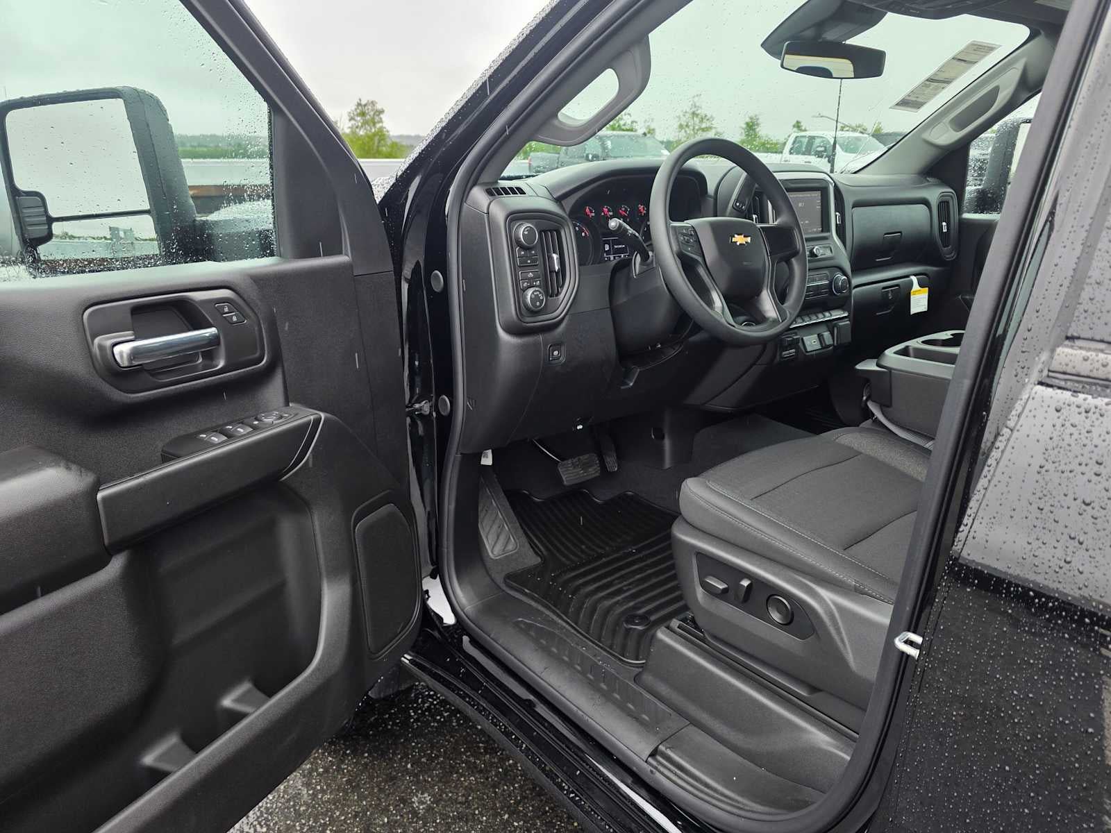 New 2026 Chevrolet Silverado 2500 Custom w/ Custom Convenience Package AWD/4WD image 19