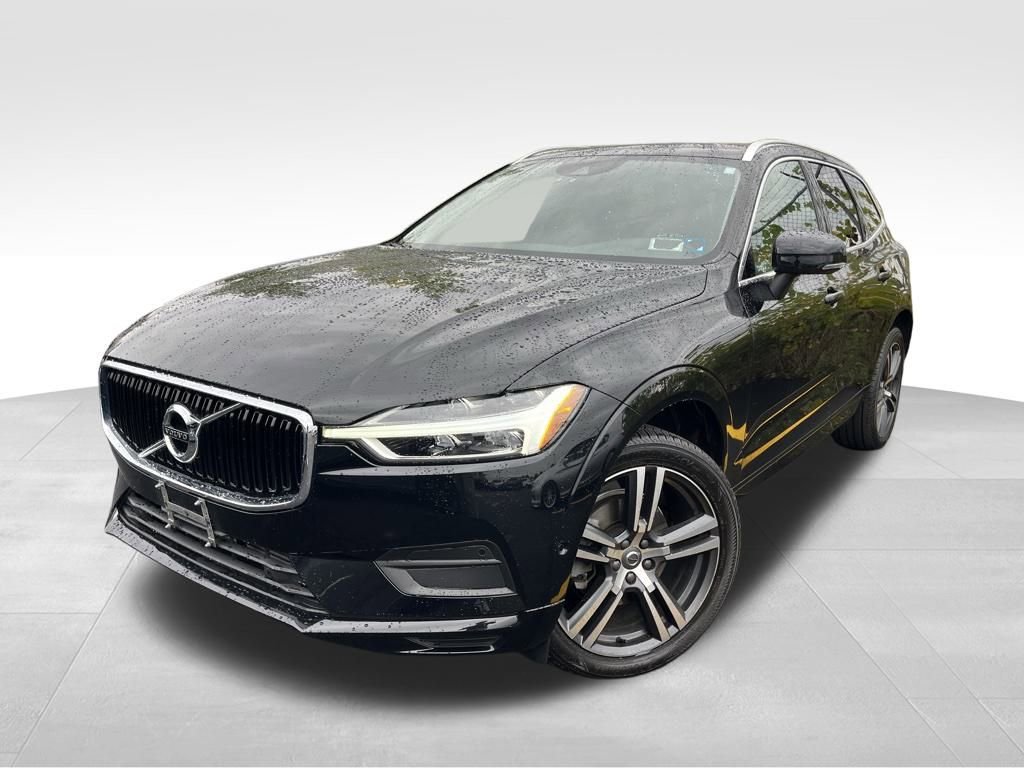 Used 2019 Volvo XC60 T5 Momentum w/ Multimedia Package