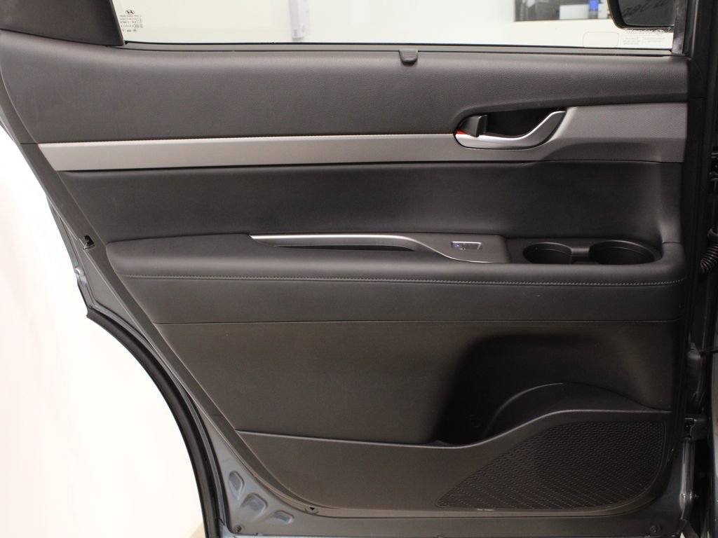 Used 2021 Hyundai Palisade SEL w/ Premium Package FWD image 27