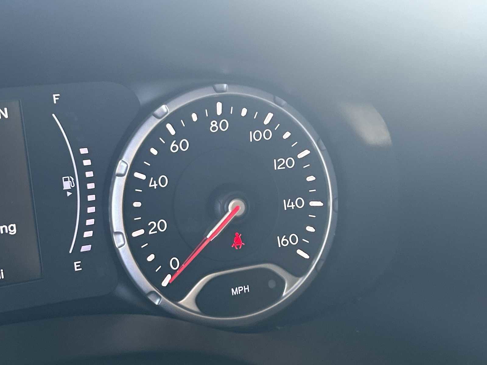 Used 2020 Jeep Renegade Latitude w/ Cold Weather Group image 12