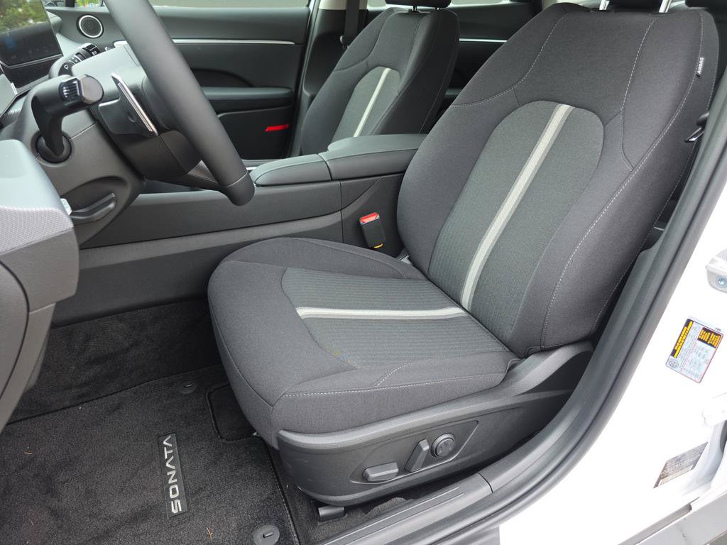 Certified 2025 Hyundai Sonata SEL FWD image 18
