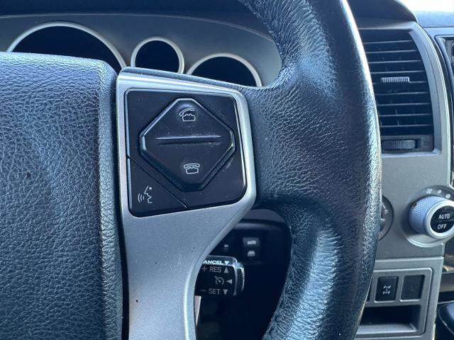 Used 2017 Toyota Sequoia SR5 w/ Sport Appearance Package AWD/4WD image 27