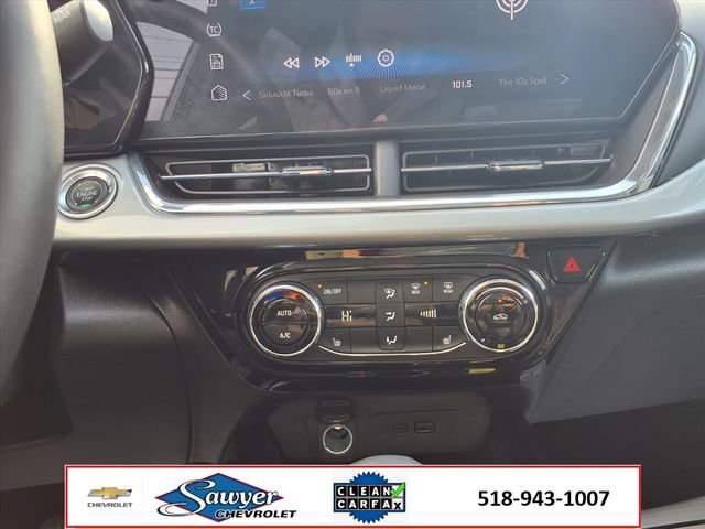 Used 2025 Chevrolet Trax LT w/ LT Convenience Package image 22