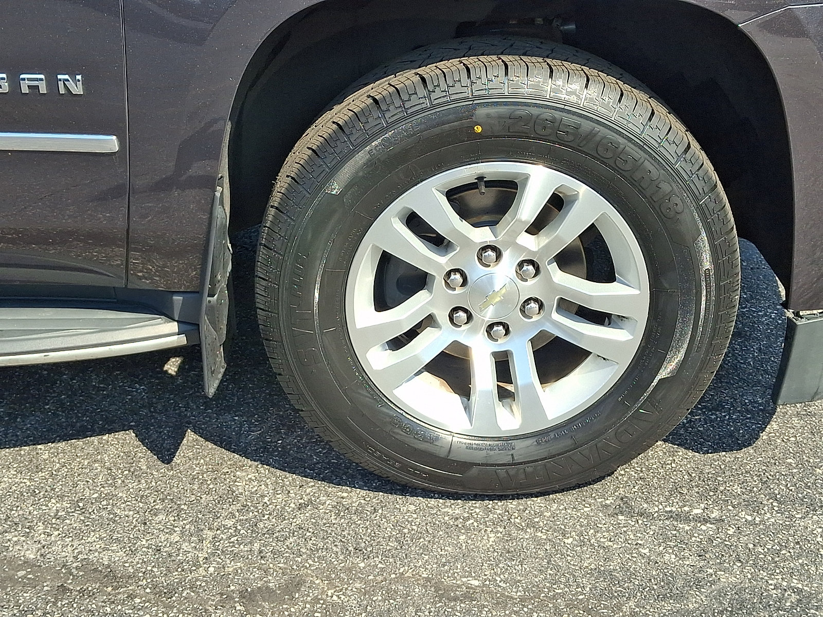 Used 2018 Chevrolet Suburban LS AWD/4WD image 8