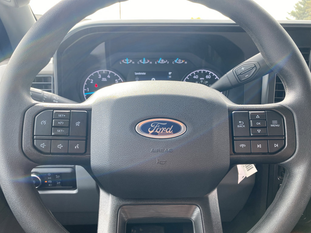 New 2026 Ford F350 4x4 Crew Cab Super Duty image 8