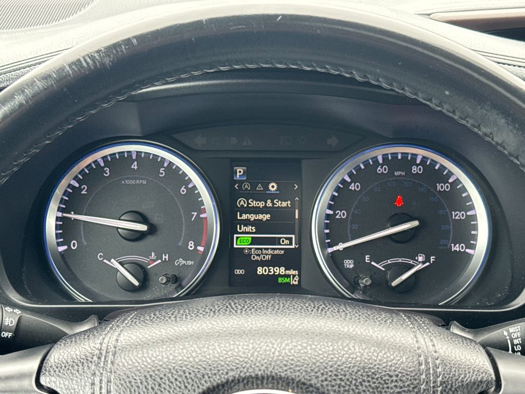 Used 2017 Toyota Highlander XLE AWD/4WD image 18