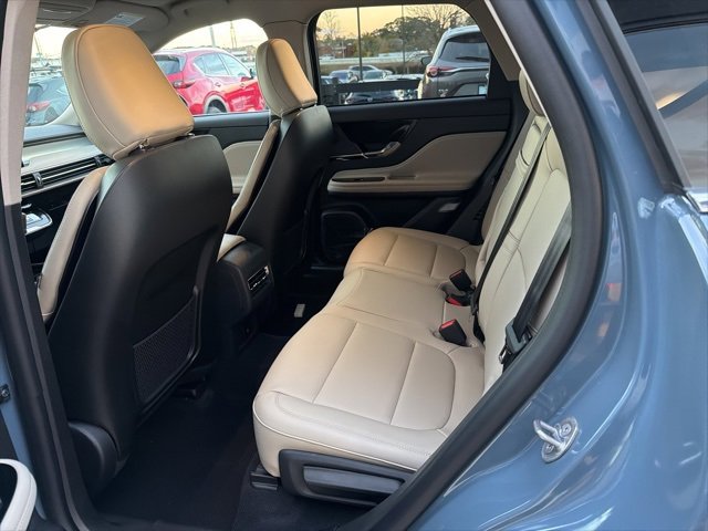 New 2026 Lincoln Corsair Premiere image 7