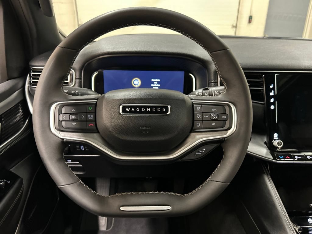 Used 2025 Jeep Wagoneer Series III w/ Premium Group I AWD/4WD image 18