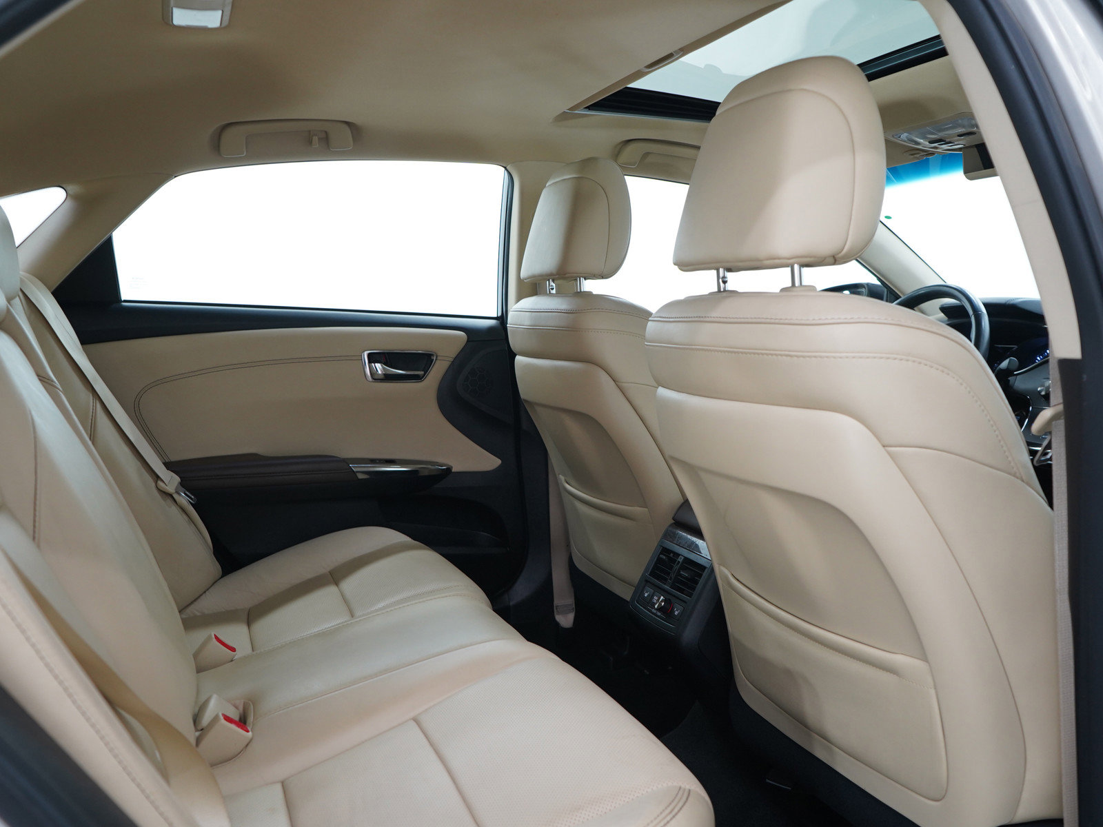Used 2013 Toyota Avalon Limited FWD image 12