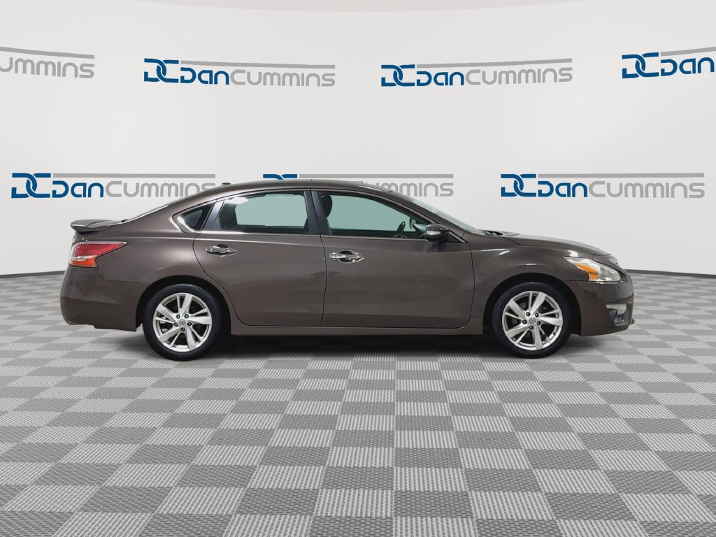 Used 2013 Nissan Altima 2.5 SV w/ 2.5SV Convenience Pkg FWD image 9
