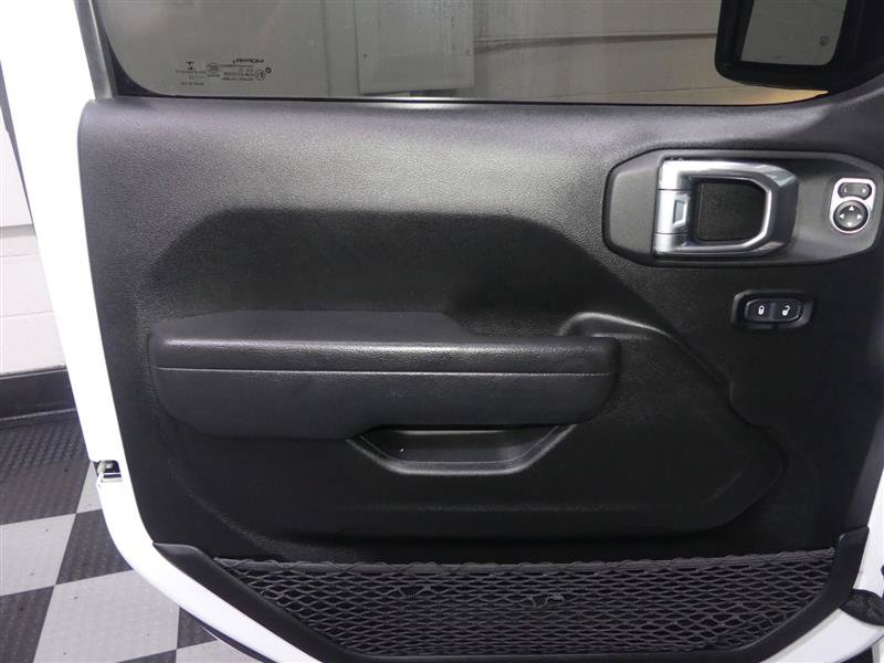 Used 2022 Jeep Wrangler Unlimited Sport AWD/4WD image 17