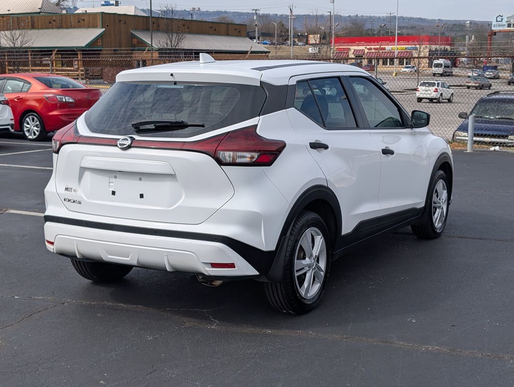 Used 2021 Nissan Kicks S image 6