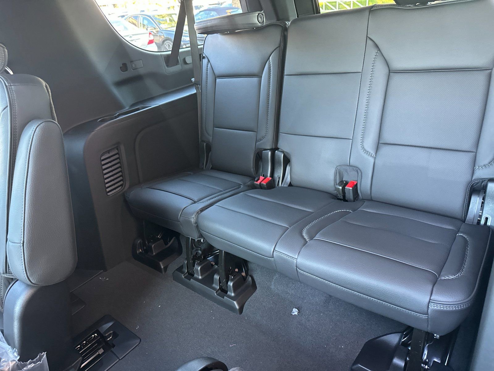 New 2026 GMC Yukon XL Denali w/ Sun & Power Step Package AWD/4WD image 15