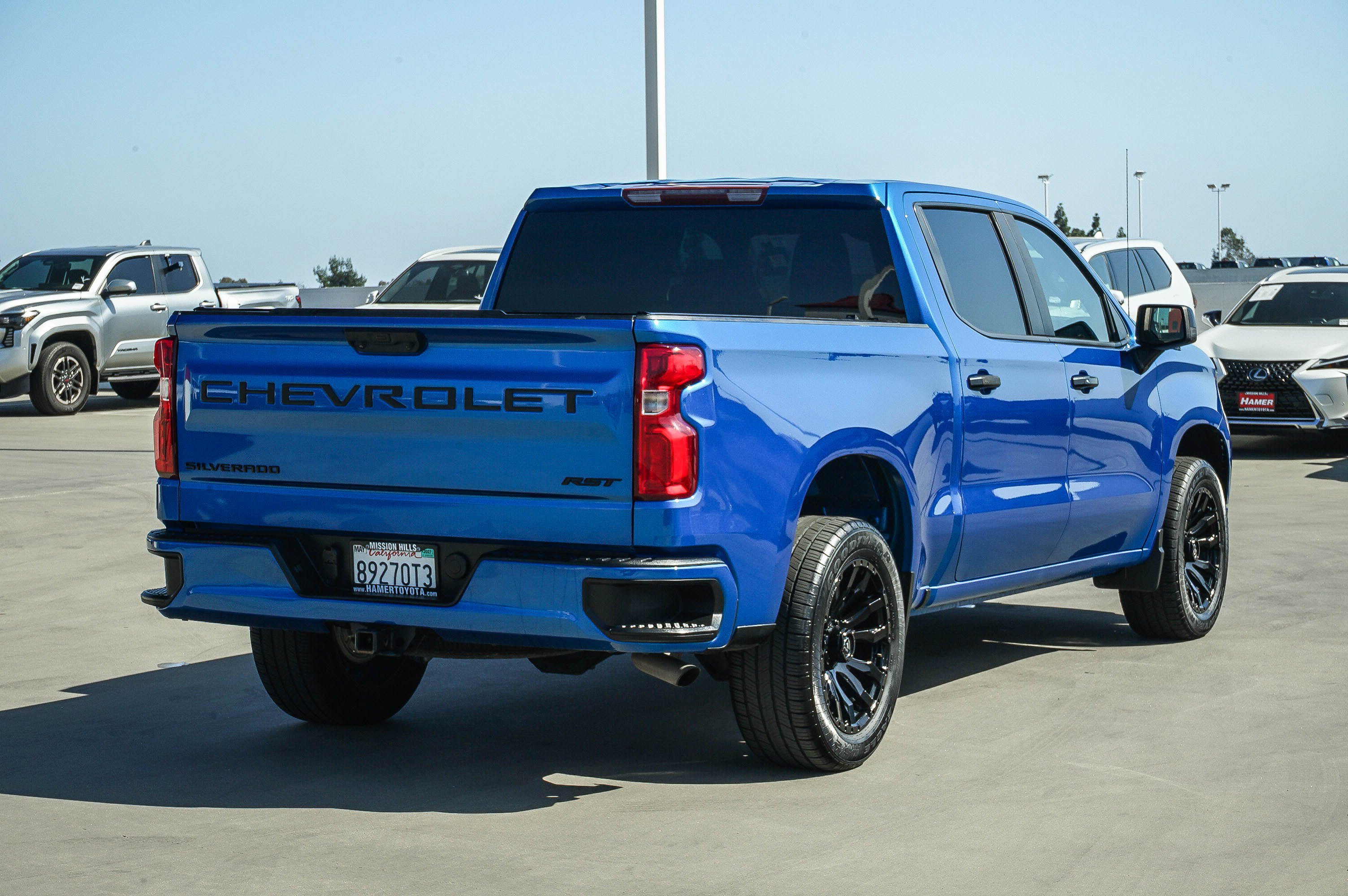 Used 2023 Chevrolet Silverado 1500 RST RWD image 2