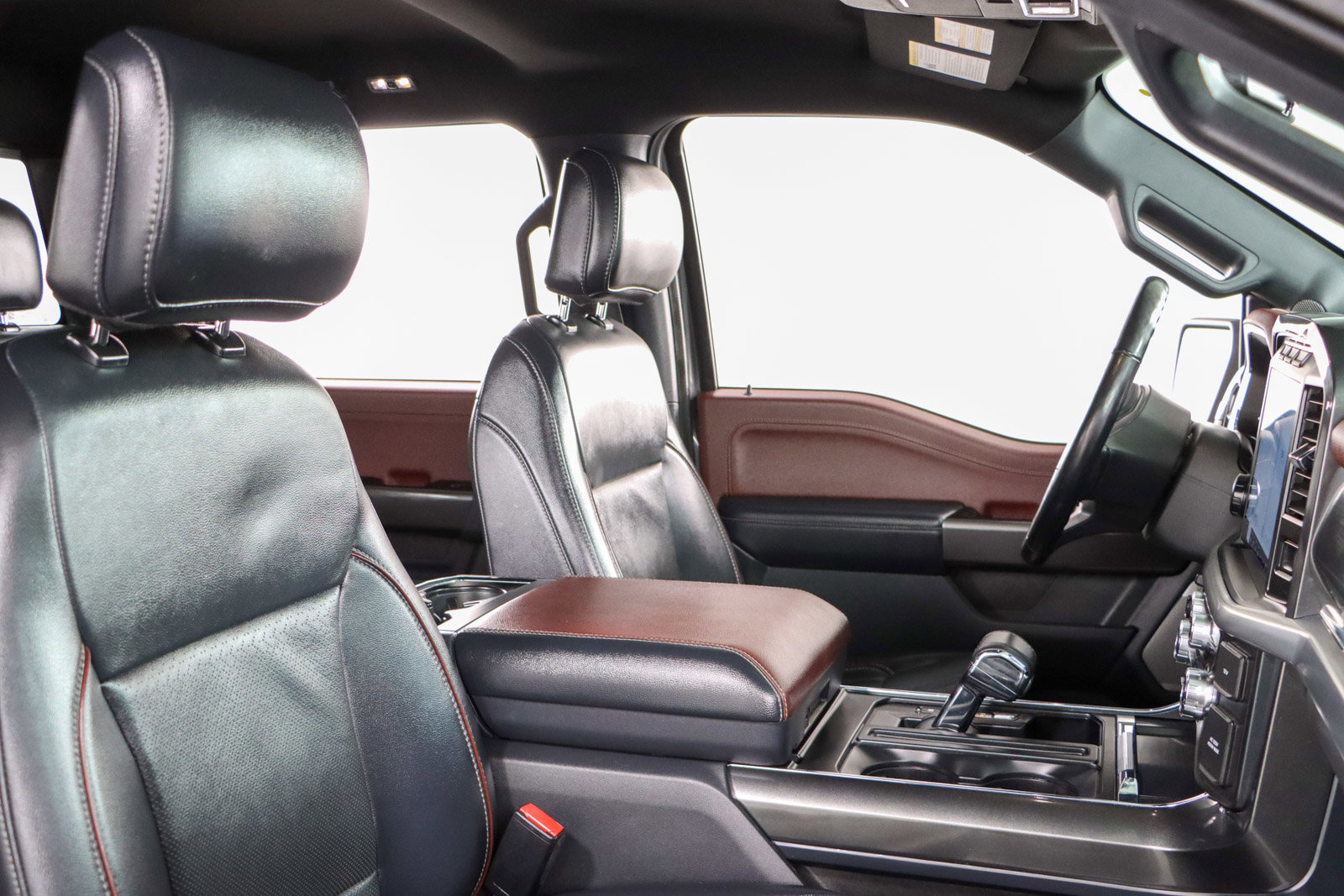 Used 2021 Ford F150 Lariat w/ Equipment Group 502A High image 28