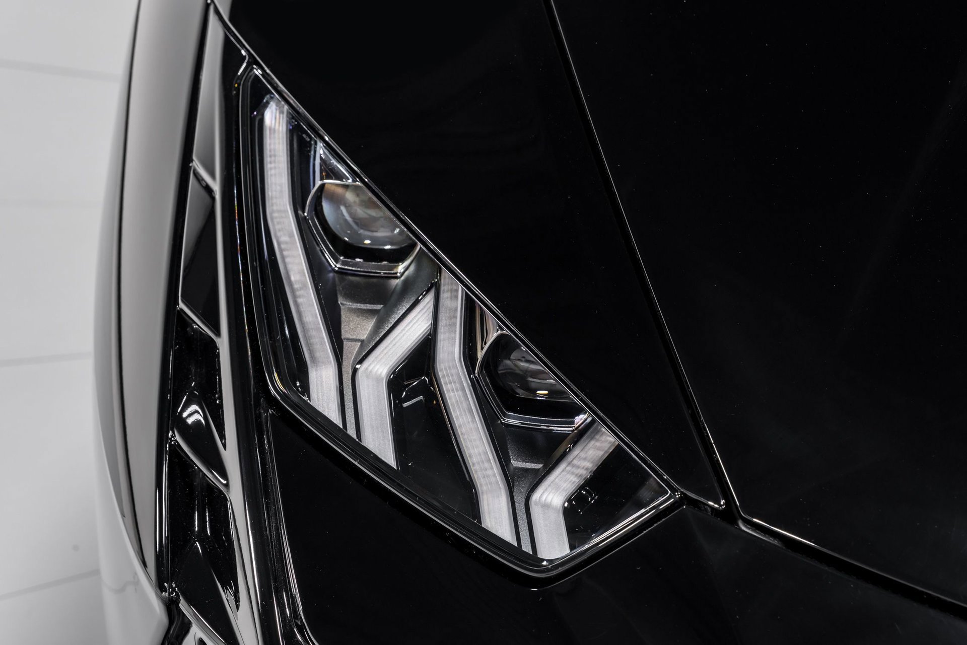 Used 2023 Lamborghini Huracan Tecnica image 42